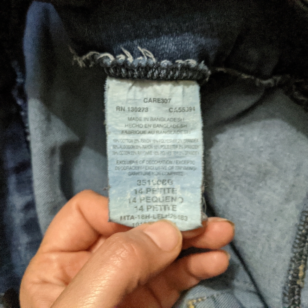 Lee Petites Distress Pull-On Sculpting Skinny Jean - Picture 7 of 7